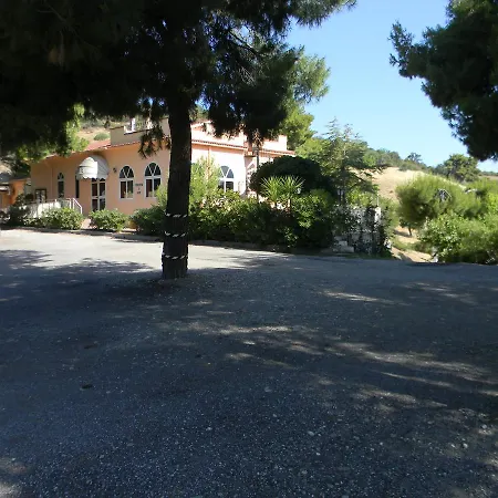 Villhour Bed & Breakfast *